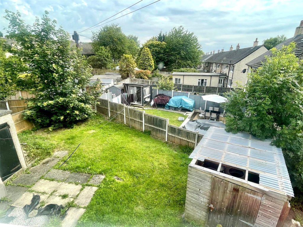 Property photo 3 of 14 Garden View