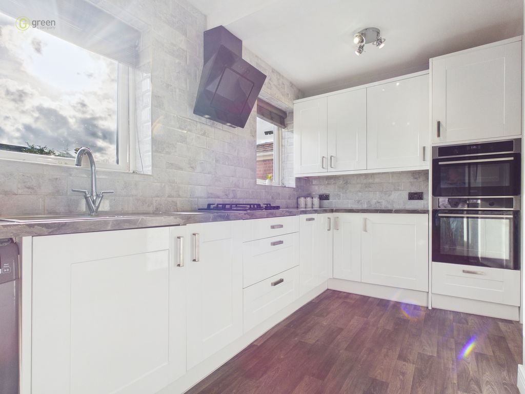 Property photo 3 of 41 Cam01332G0Pr0665Still001