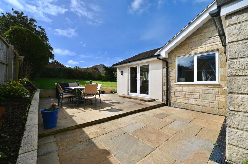 Property photo 2 of 36