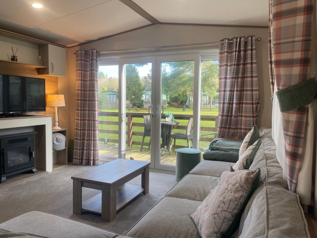 Property photo 3 of 34