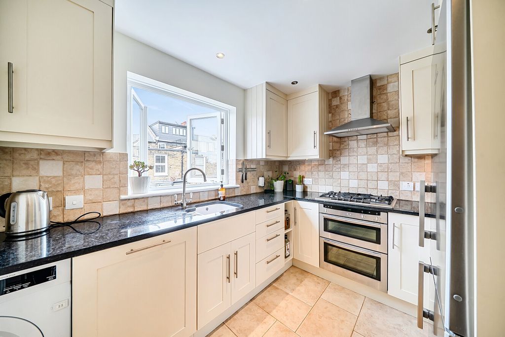 Property photo 3 of 17 1487193 (2).Jpg