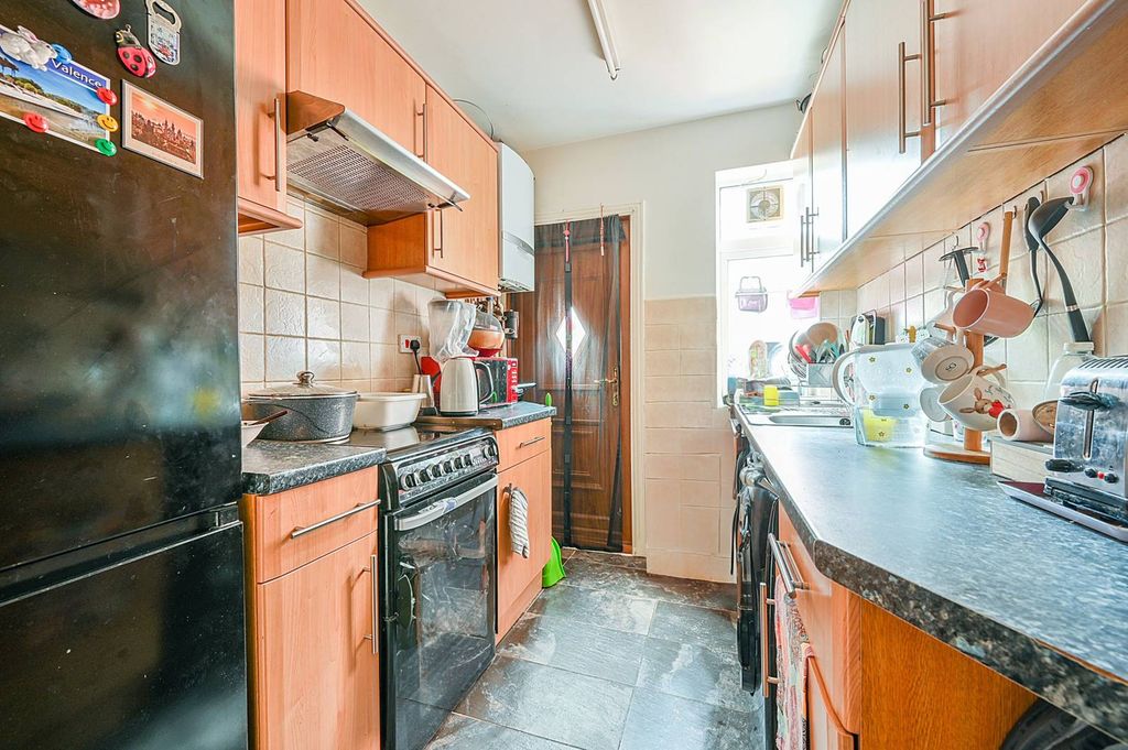 Property photo 3 of 9