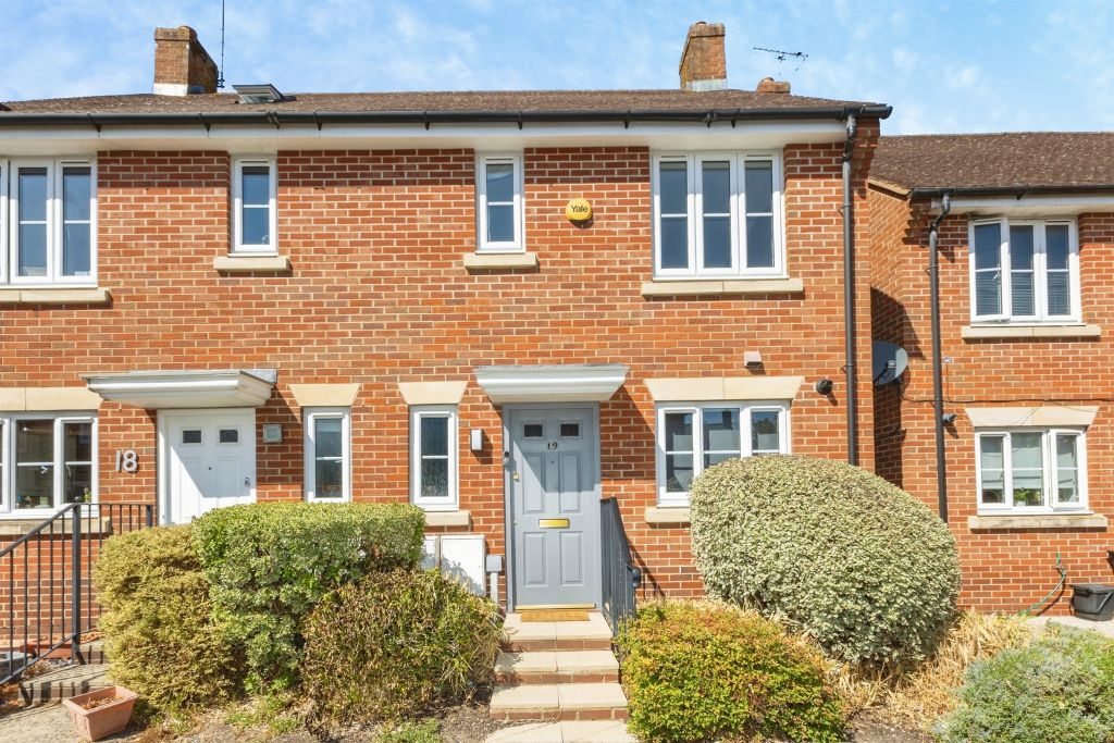 Property photo 1 of 18