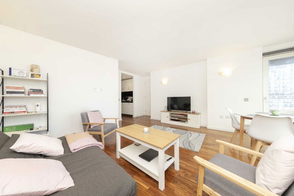 Property photo 3 of 7