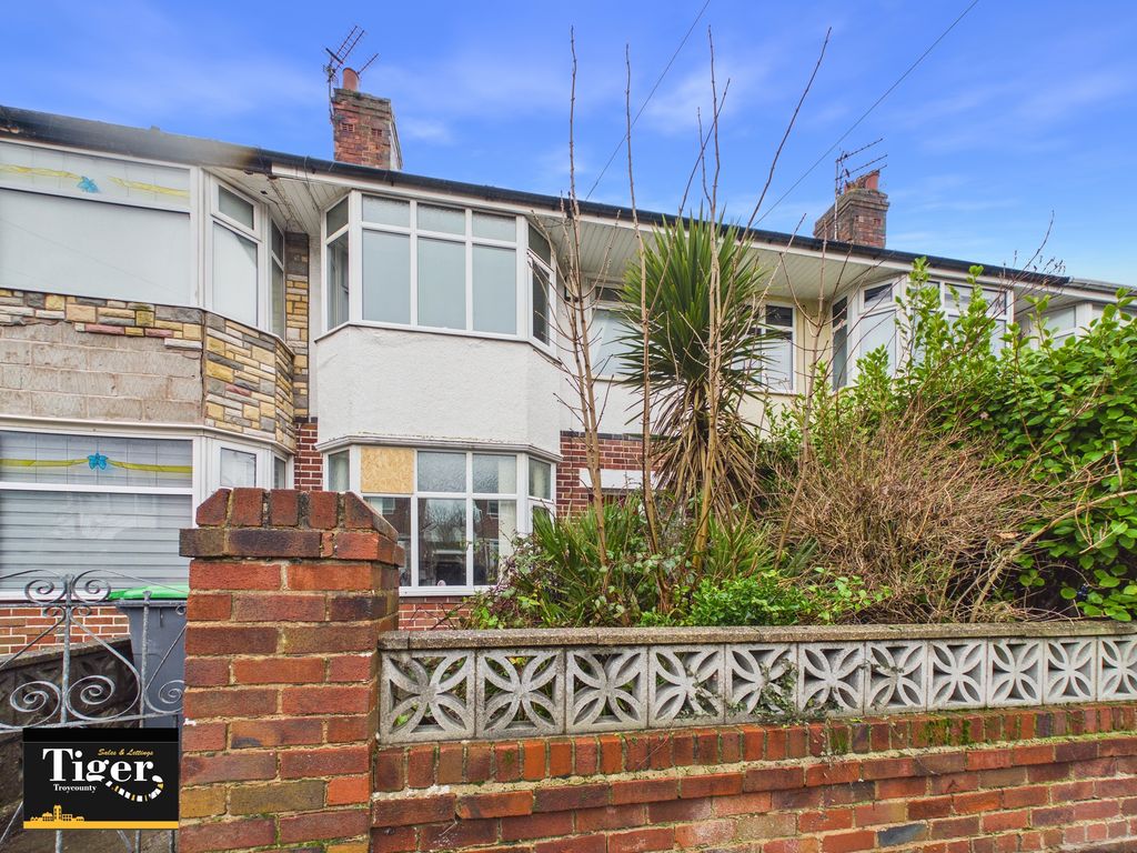 Property photo 1 of 11 Cam02176G0-Pr0823-Still011