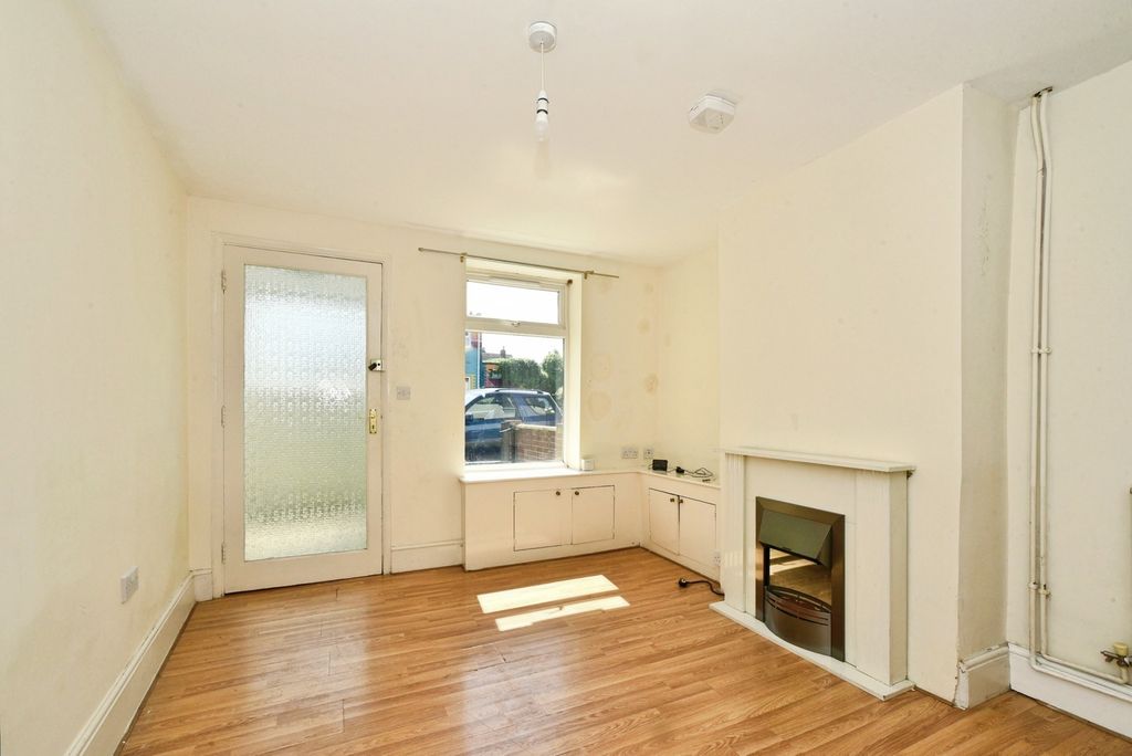 Property photo 3 of 15 Pbox-Img.Jpg