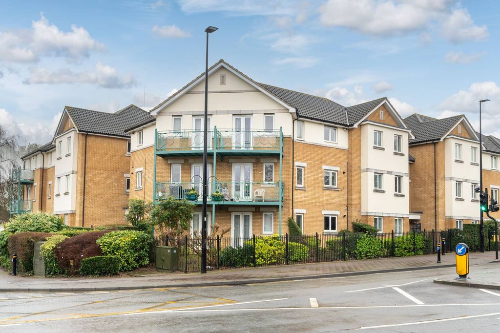 Property photo 3 of 10