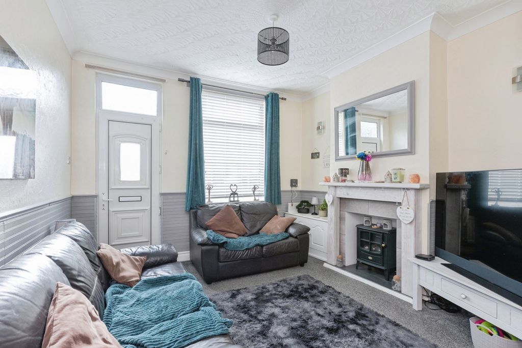 Property photo 2 of 14 Pbox-Img.Jpg