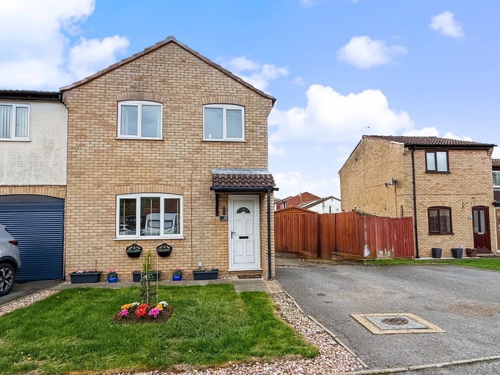 Property photo 1 of 32 5895451