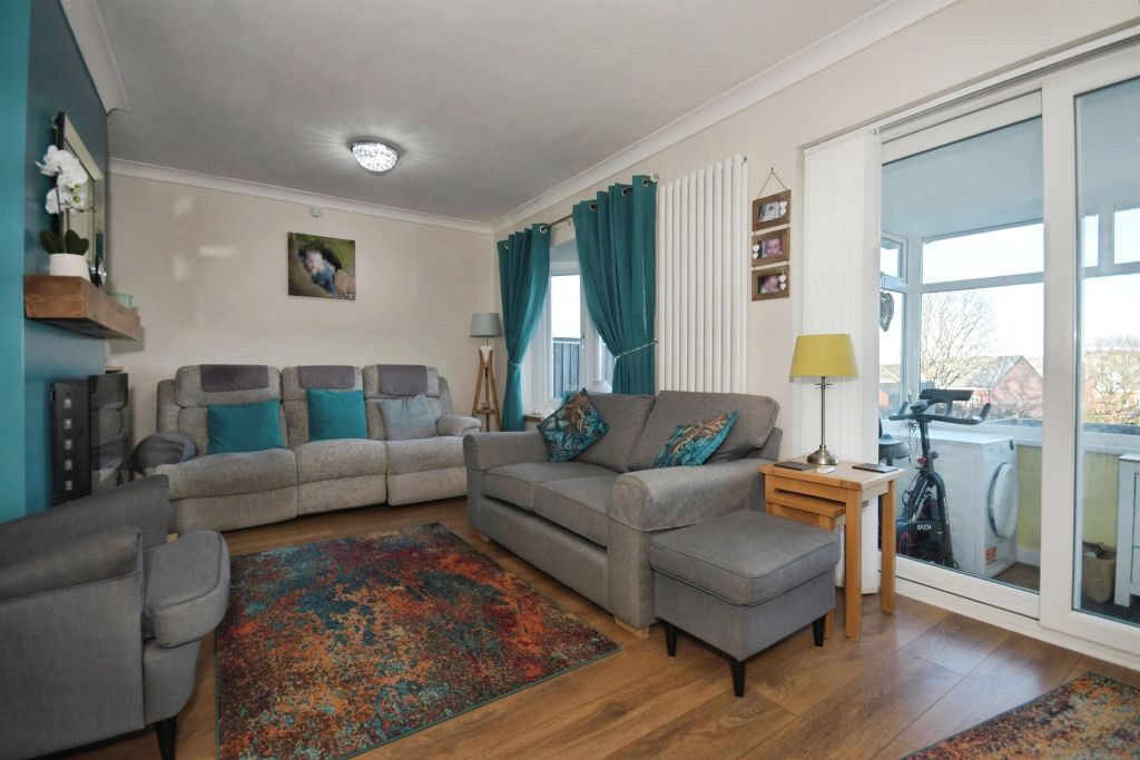 Property photo 2 of 20