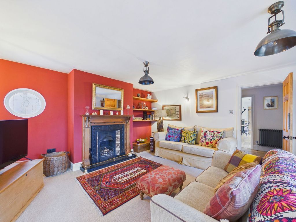 Property photo 3 of 35