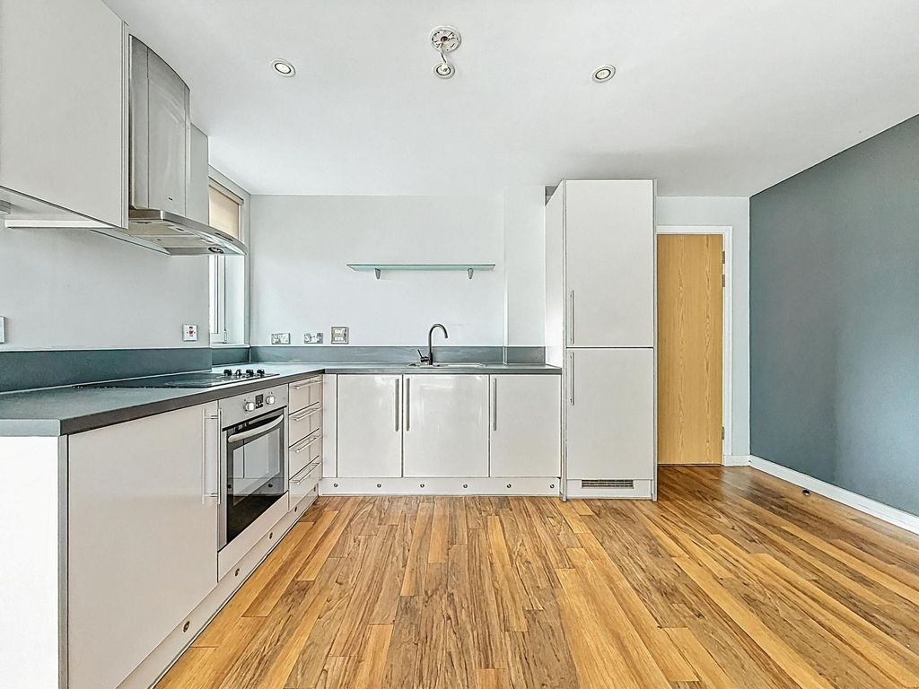 Property photo 3 of 20