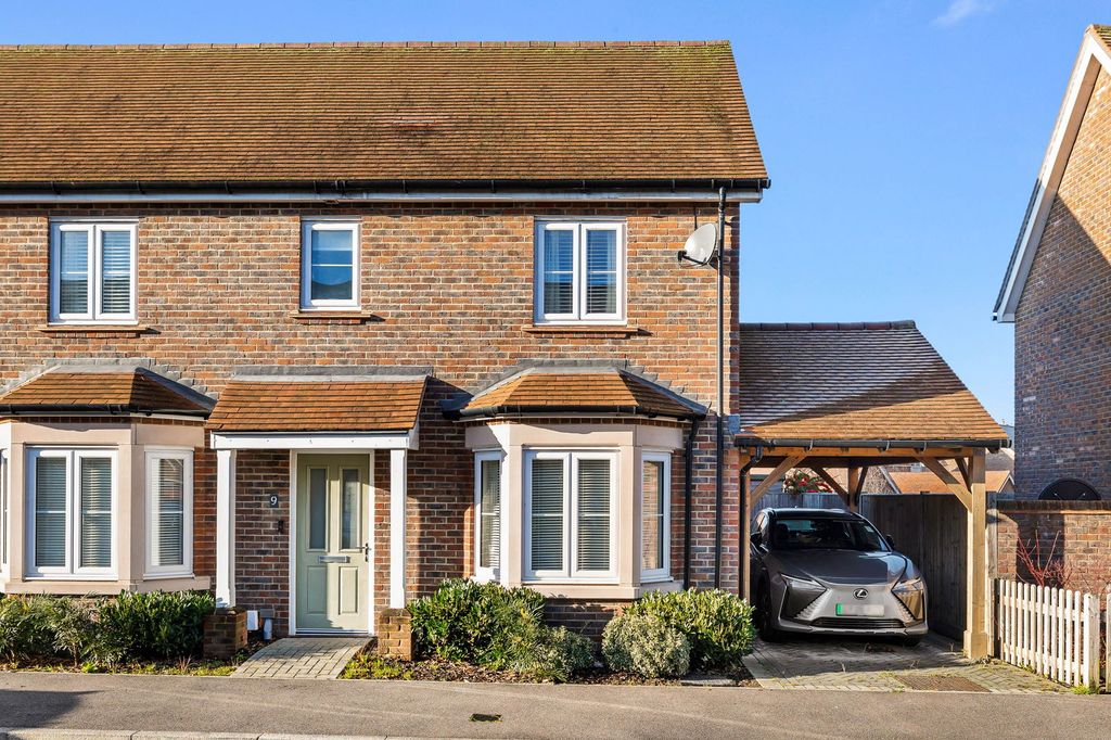 Property photo 2 of 23