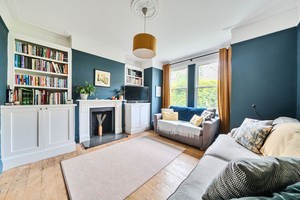 Property photo 2 of 18 1470664-1-6A1F159...