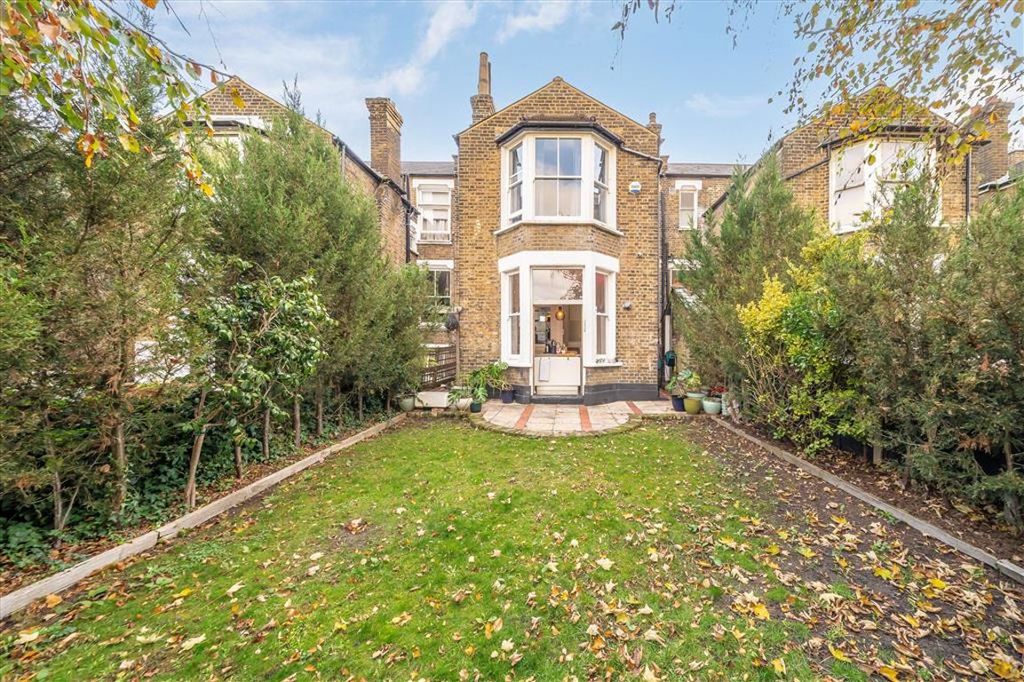 Property photo 3 of 11