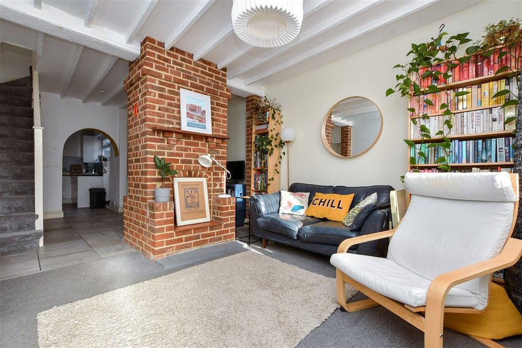 Property photo 2 of 10 Lounge