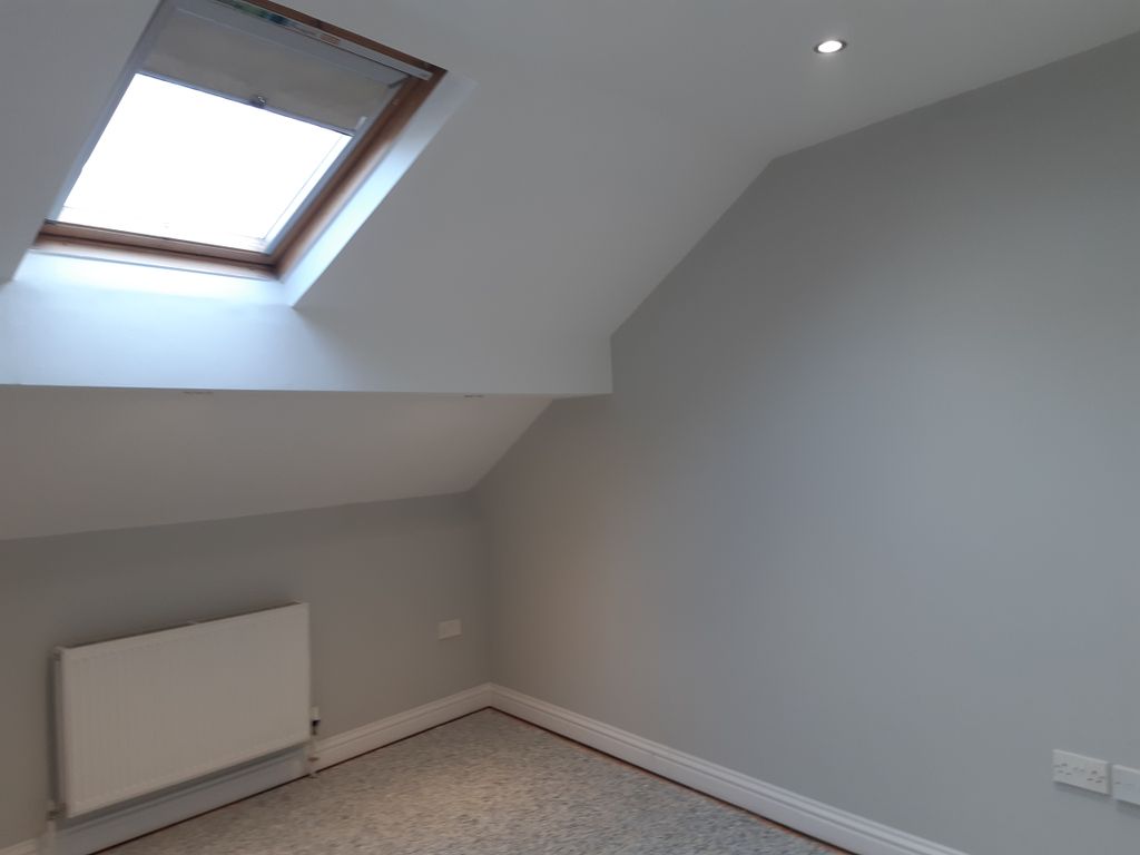 Property photo 1 of 9 Double Bedroom
