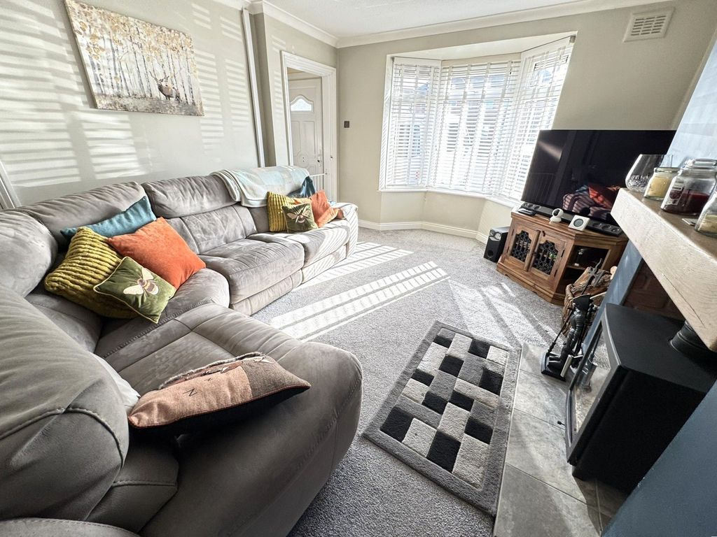 Property photo 3 of 16