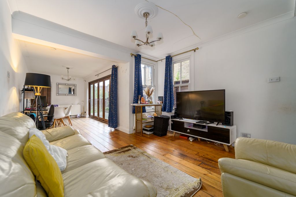 Property photo 3 of 14 Dsc06224-Edit