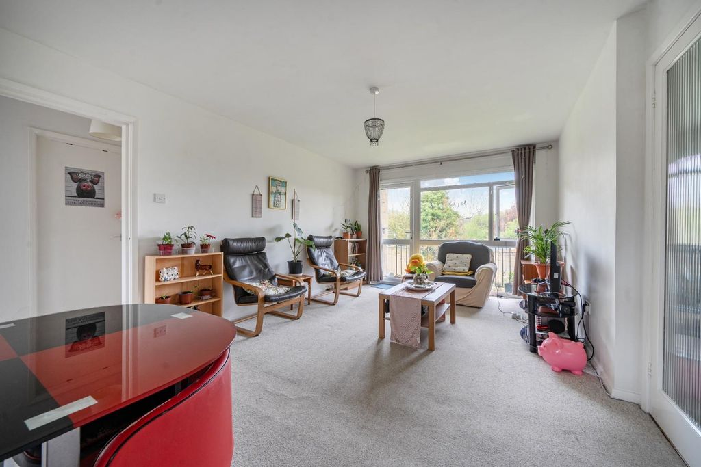 Property photo 3 of 21