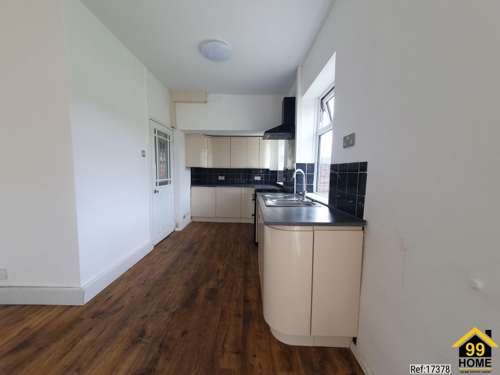 Property photo 2 of 12 Photo 1