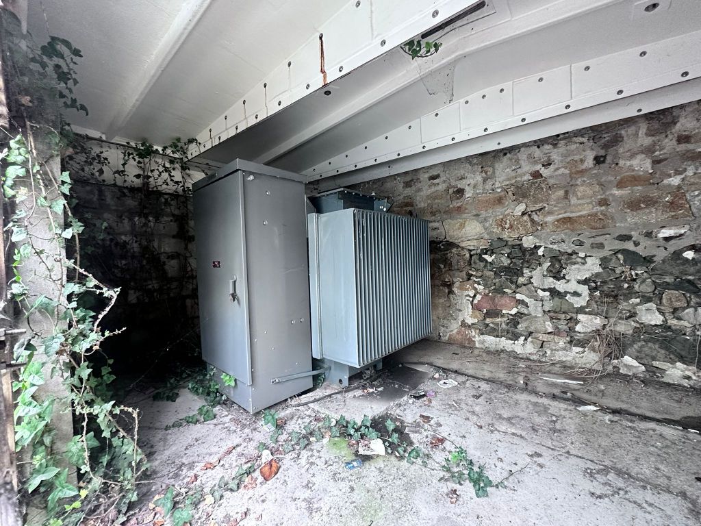 Property photo 2 of 4