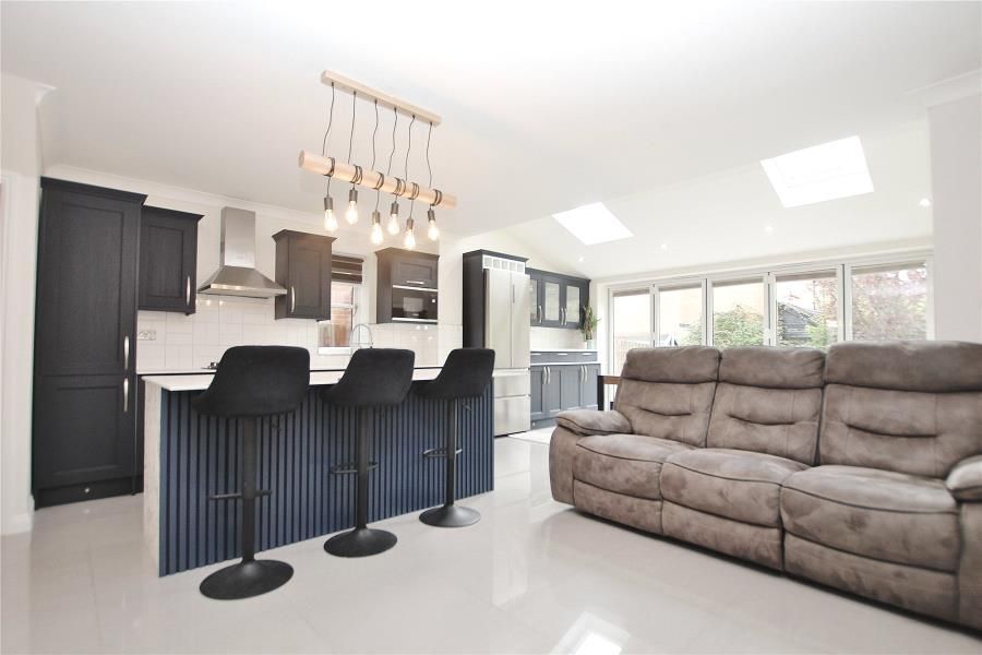 Property photo 2 of 22