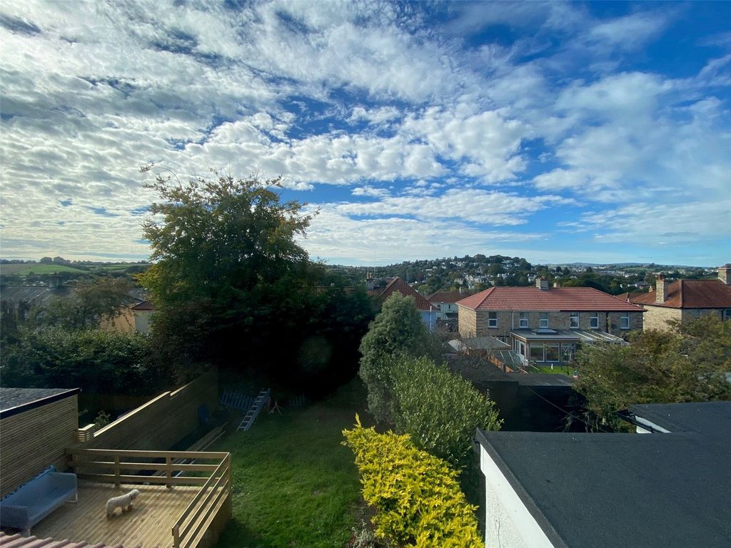 Property photo 2 of 10 Picture No. 08