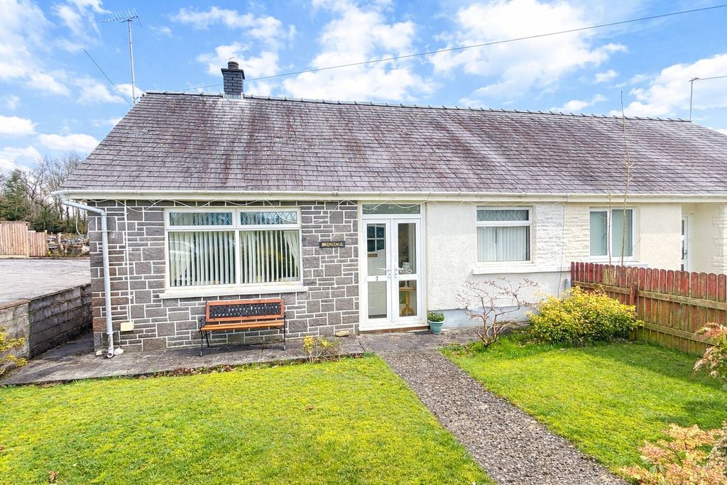 Property photo 2 of 13