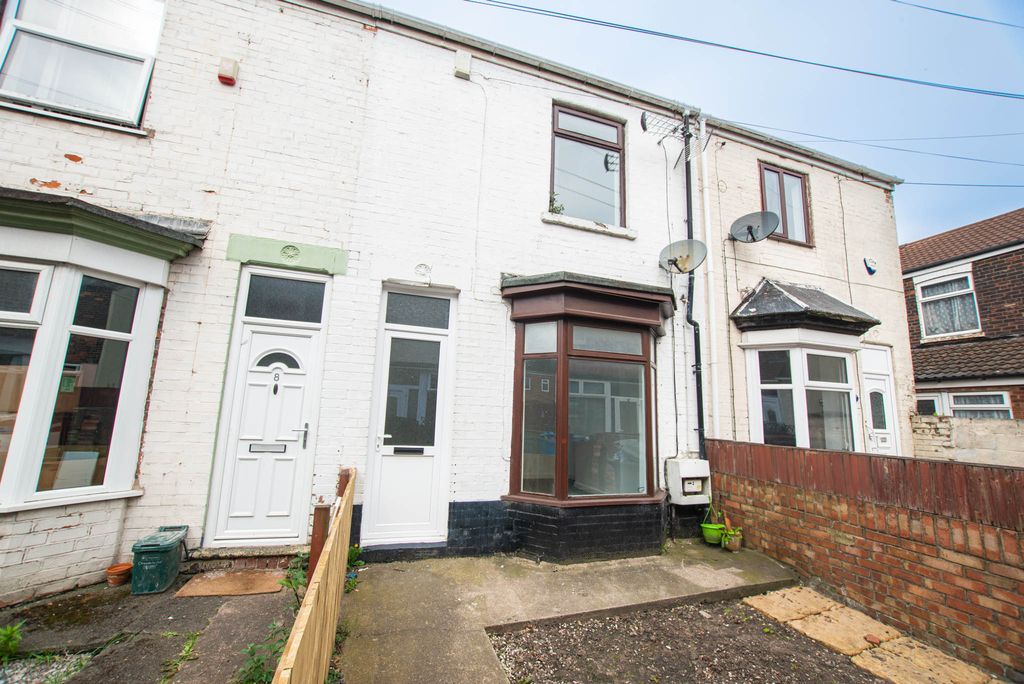 Property photo 1 of 12