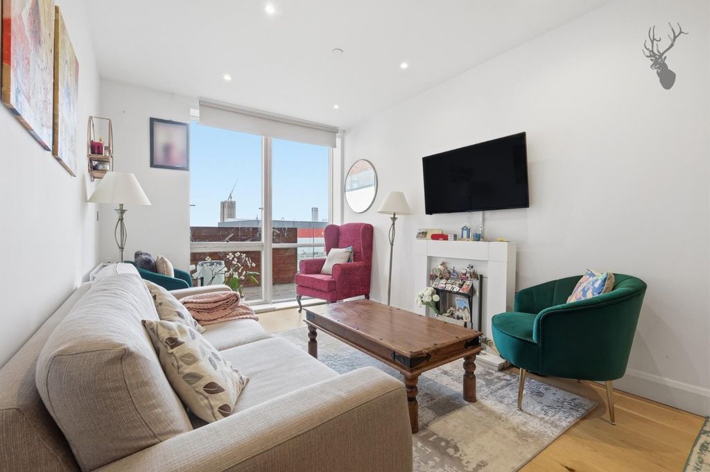 Property photo 2 of 16