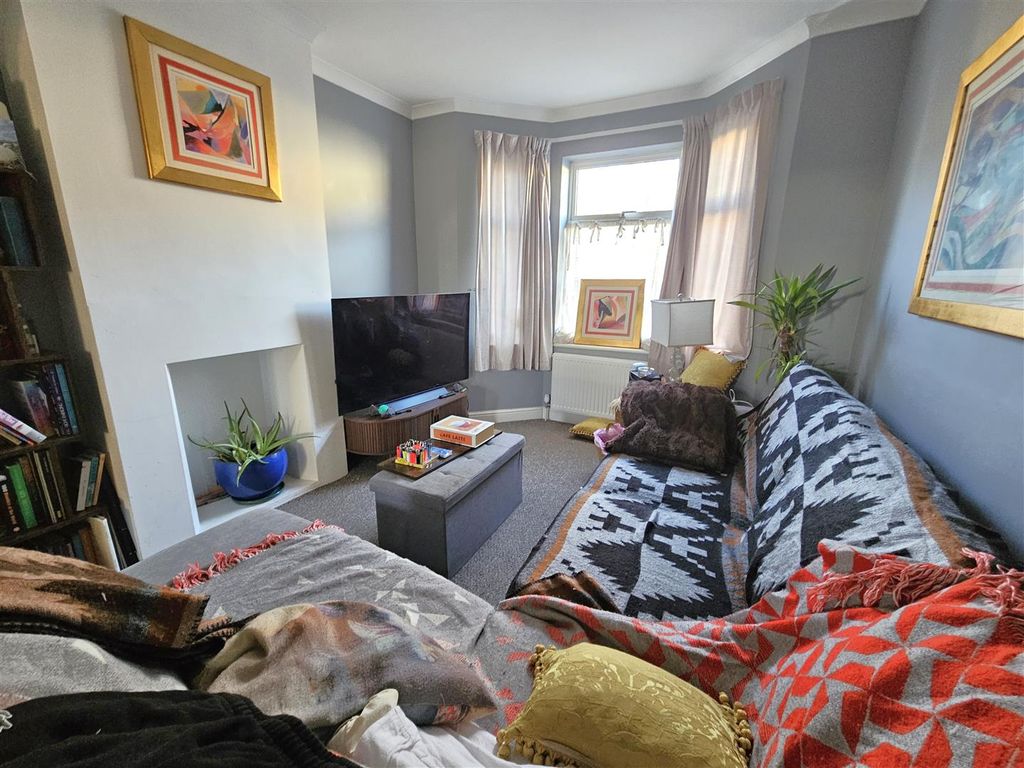 Property photo 2 of 8 20260128_143941.Jpg