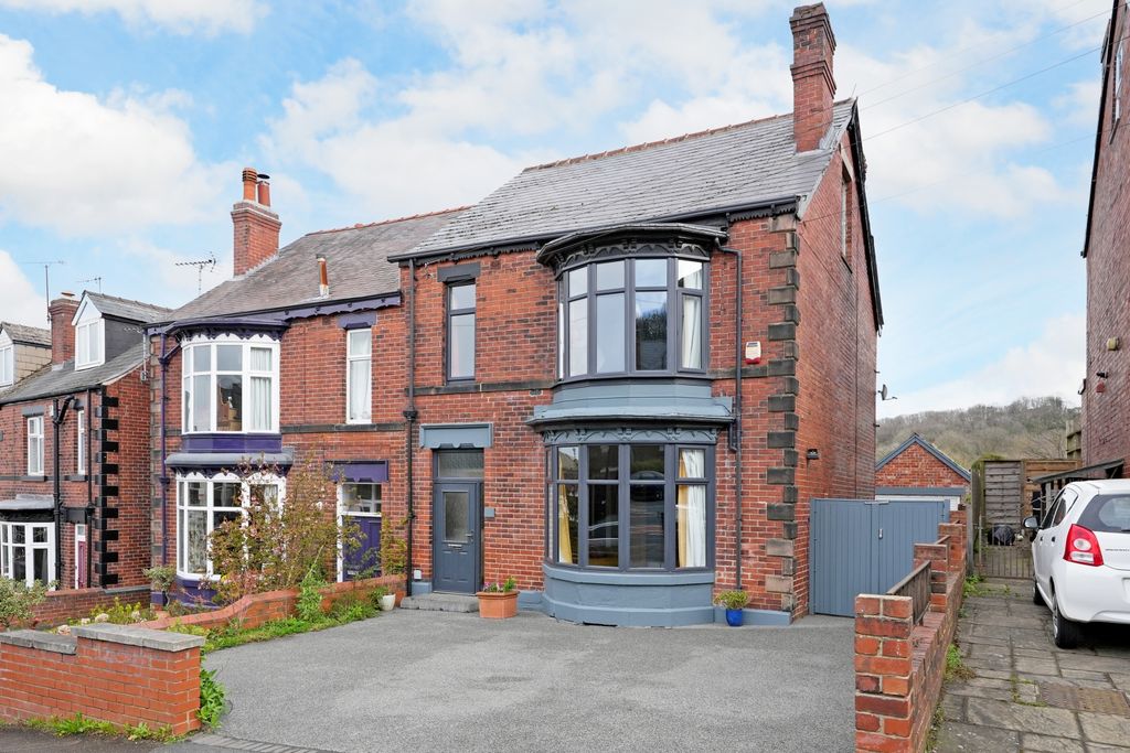 Property photo 1 of 31 Front External