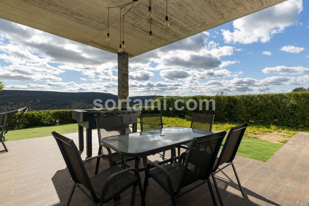 Property photo 1 of 31