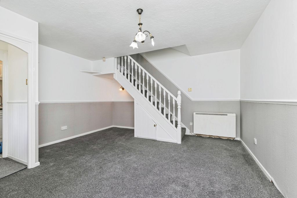 Property photo 2 of 11 Pbox-Img.Jpg