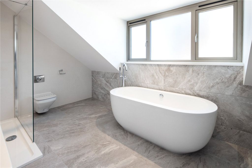 Additional image 4 of 2 bed flat for sale2 Elizabeth House, The Waves, La Grande Route Des Sablons, Grouville, Jersey JE3