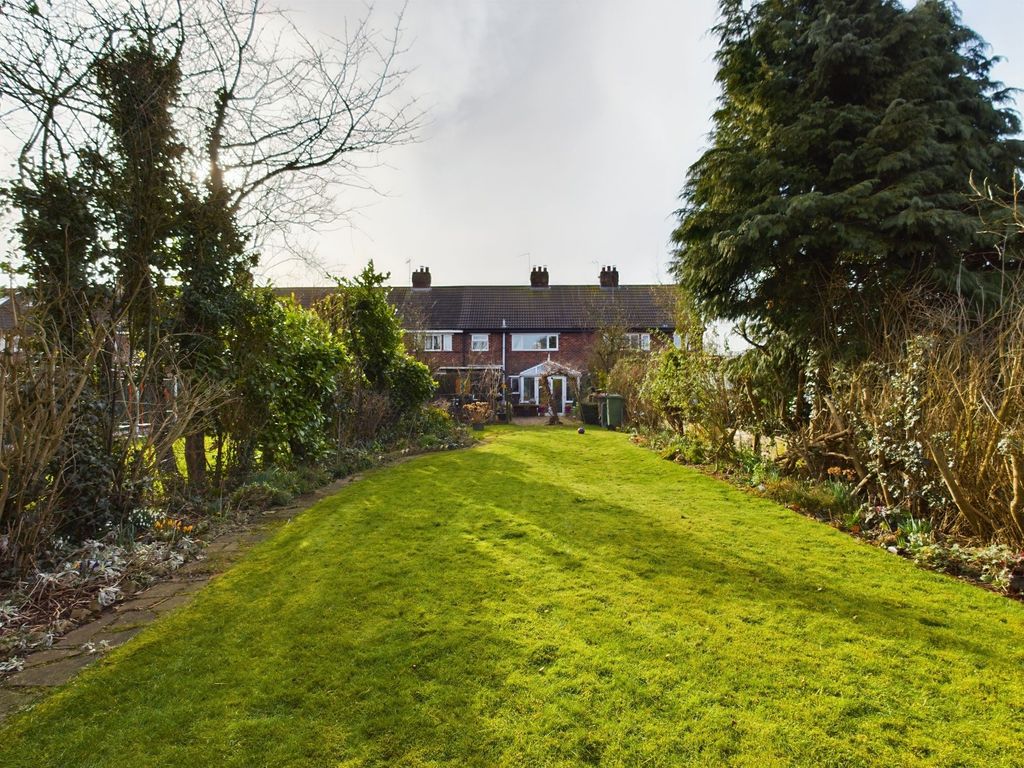 Property photo 2 of 40