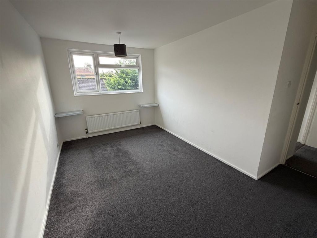 Property photo 3 of 11 2.Jpg