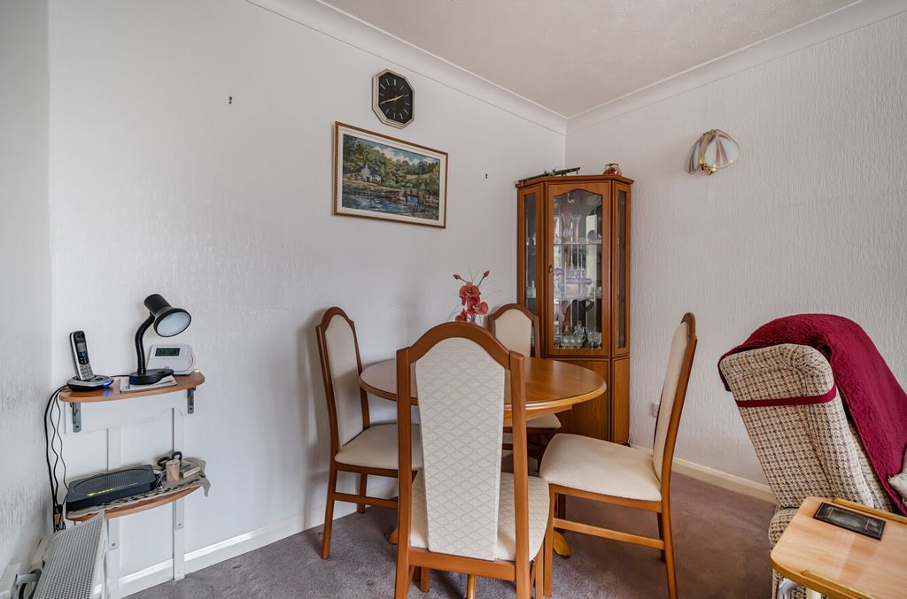 Property photo 3 of 20 3 - 1393835-5-6944230...