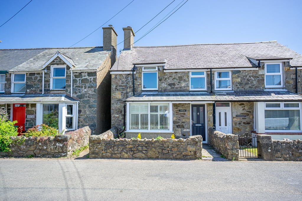 Property photo 2 of 33