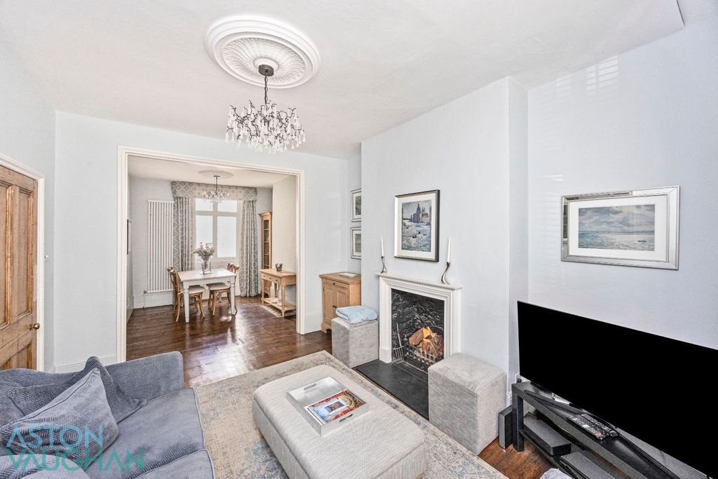 Property photo 2 of 43 4644391