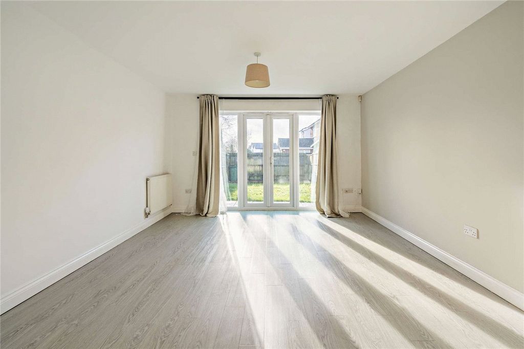 Property photo 2 of 14 Picture No. 08