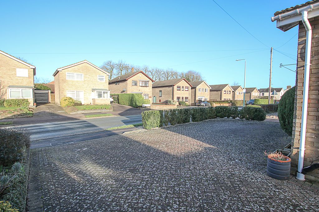 Property photo 3 of 23