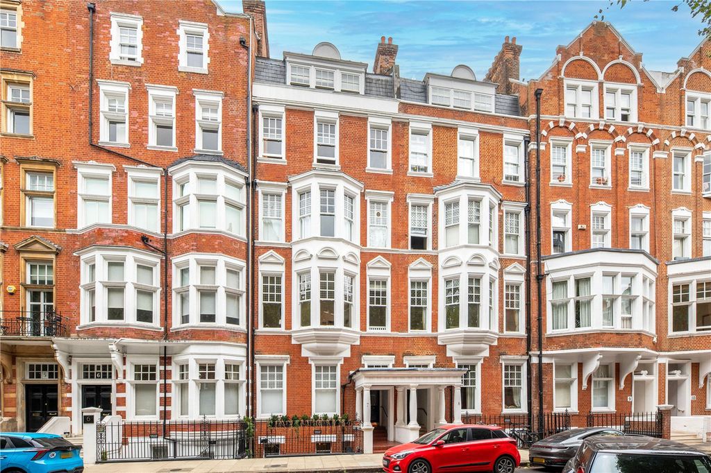 Property photo 1 of 12 Exterior