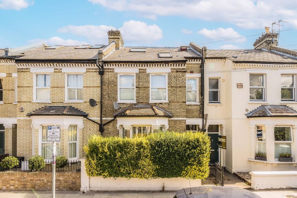 Property photo 2 of 10