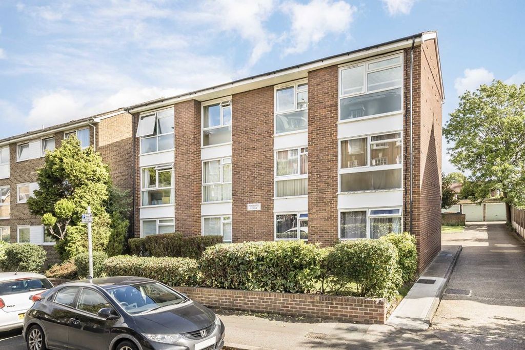 Property photo 1 of 6