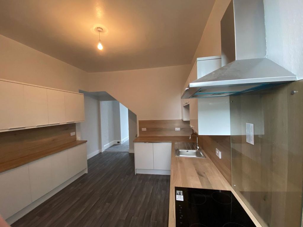 Property photo 3 of 39