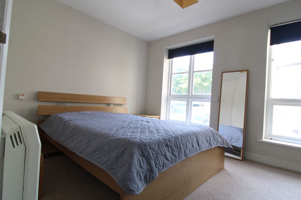 Property photo 3 of 12 Gallery