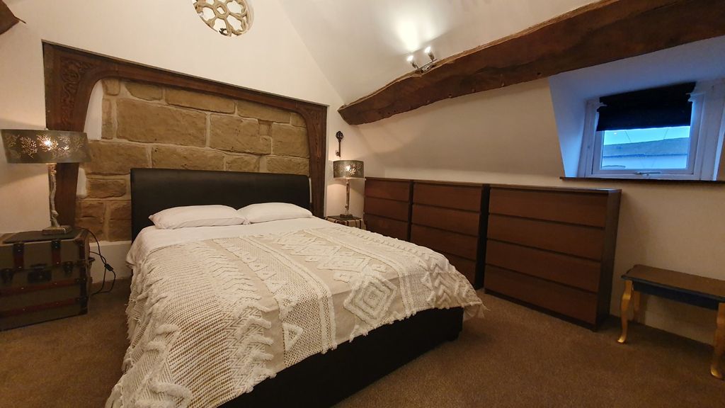 Property photo 3 of 7 Bedroom