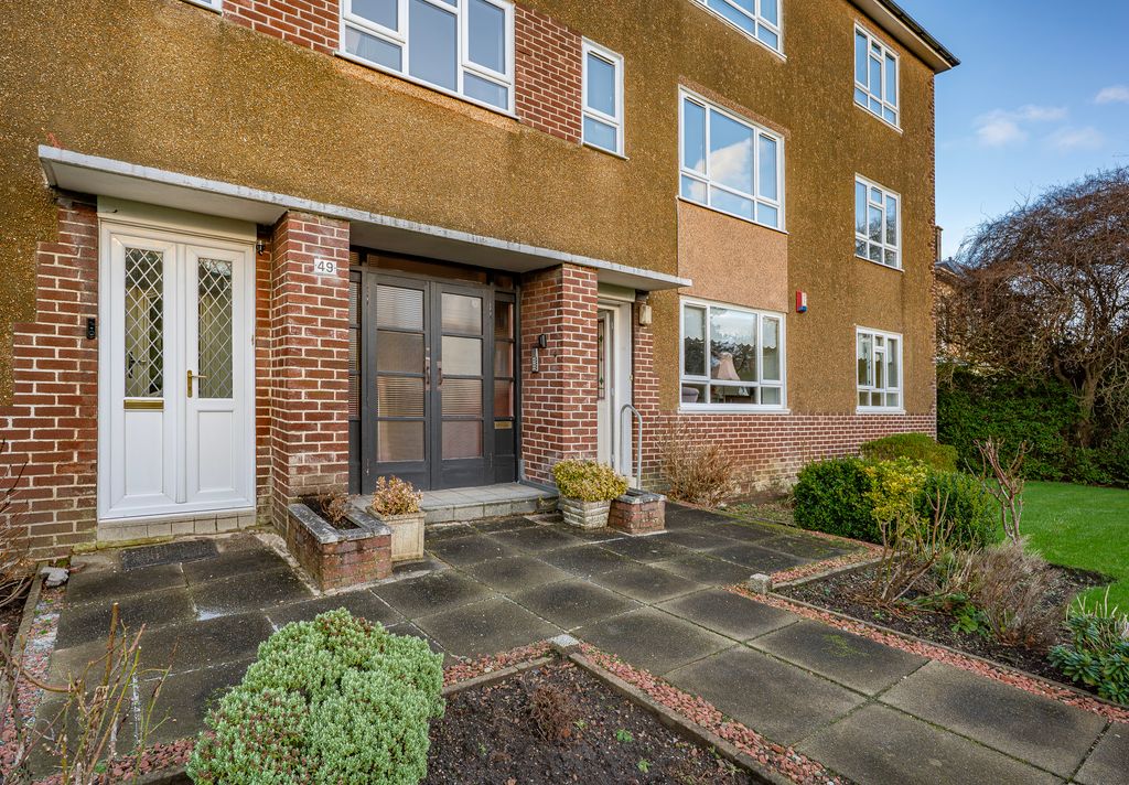 Property photo 3 of 34